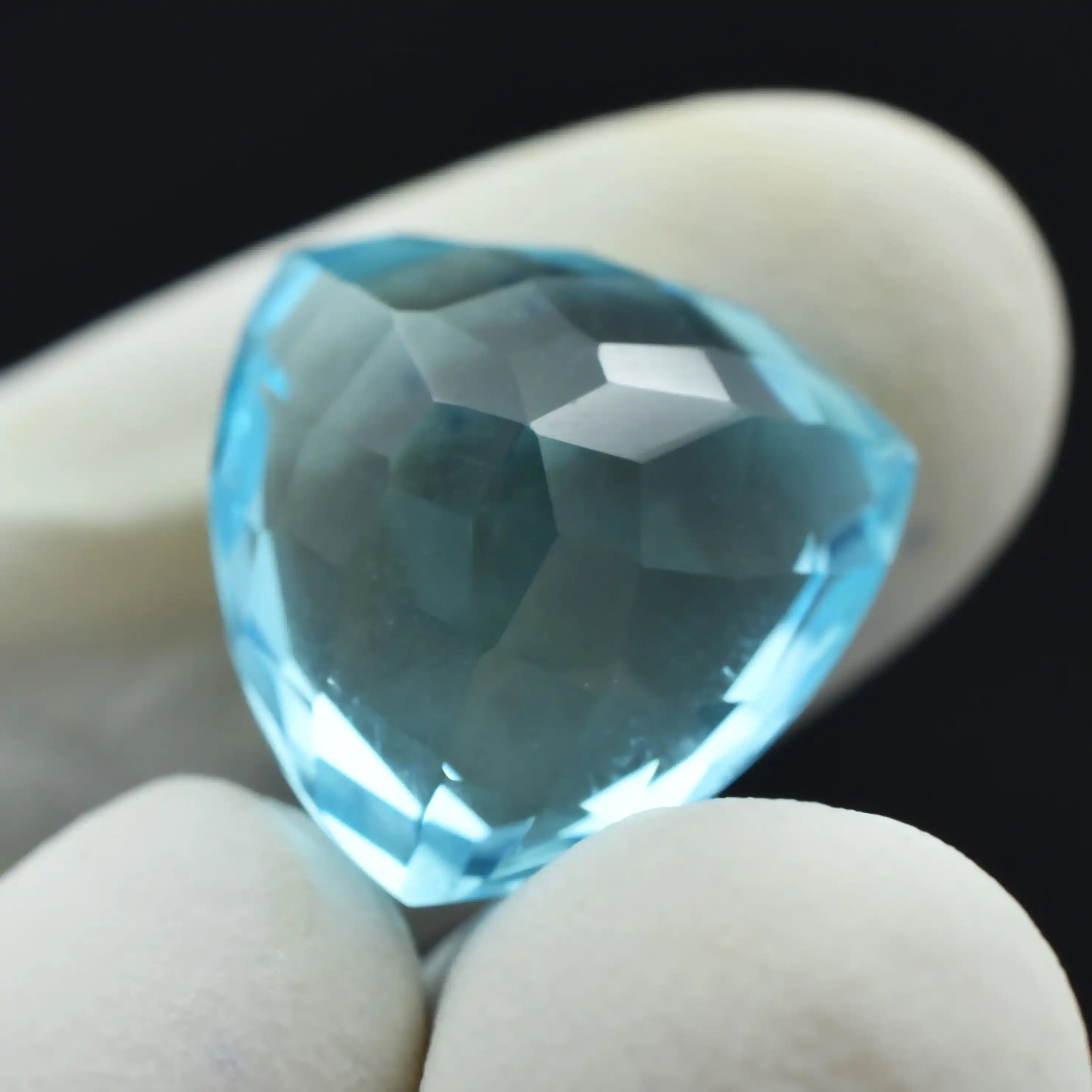 aquamarine uncut