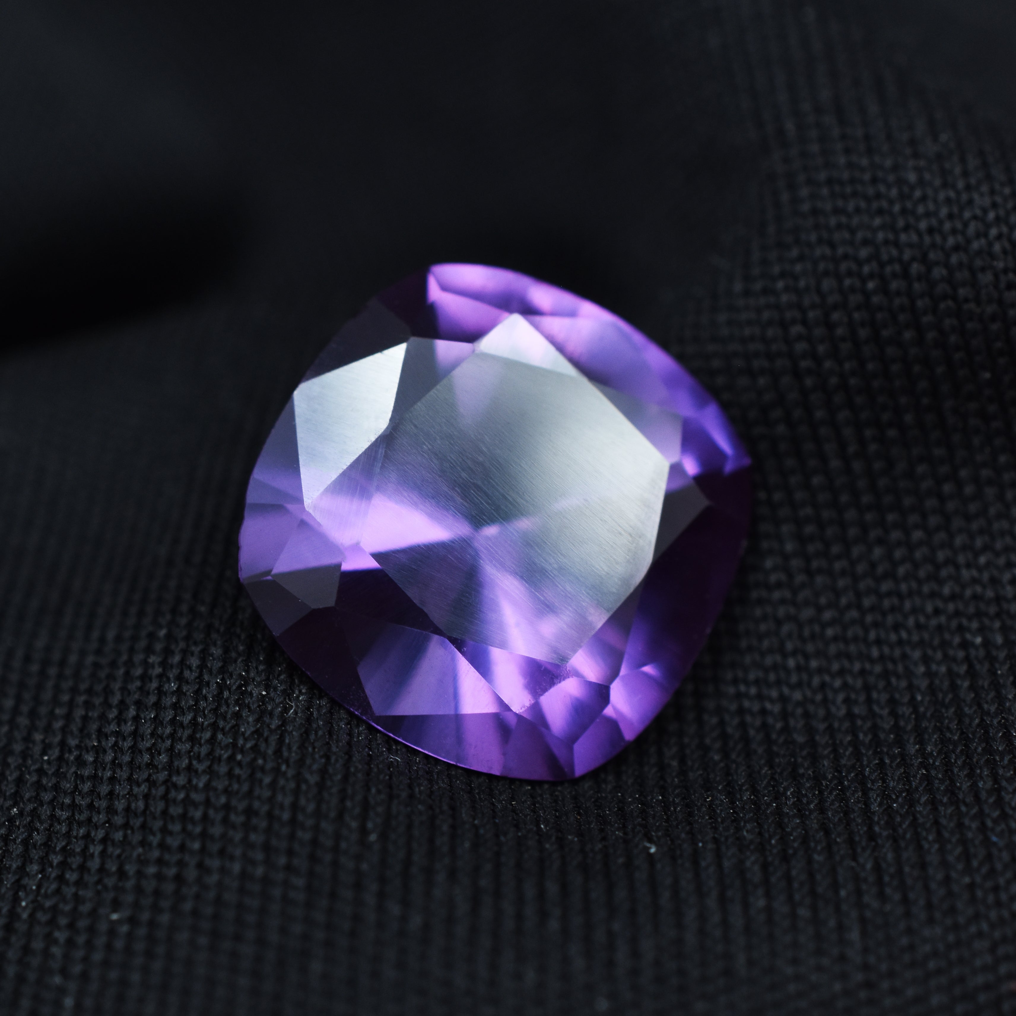 Extremely Rare Square Cushion Cut Purple Gem 8.95 Ct Color Change Sapphire Natural Certified Loose Gemstone , Best For Compatibility with Various Metals & Protection | Sapphire Rings | FREE Delivery FREE Gift