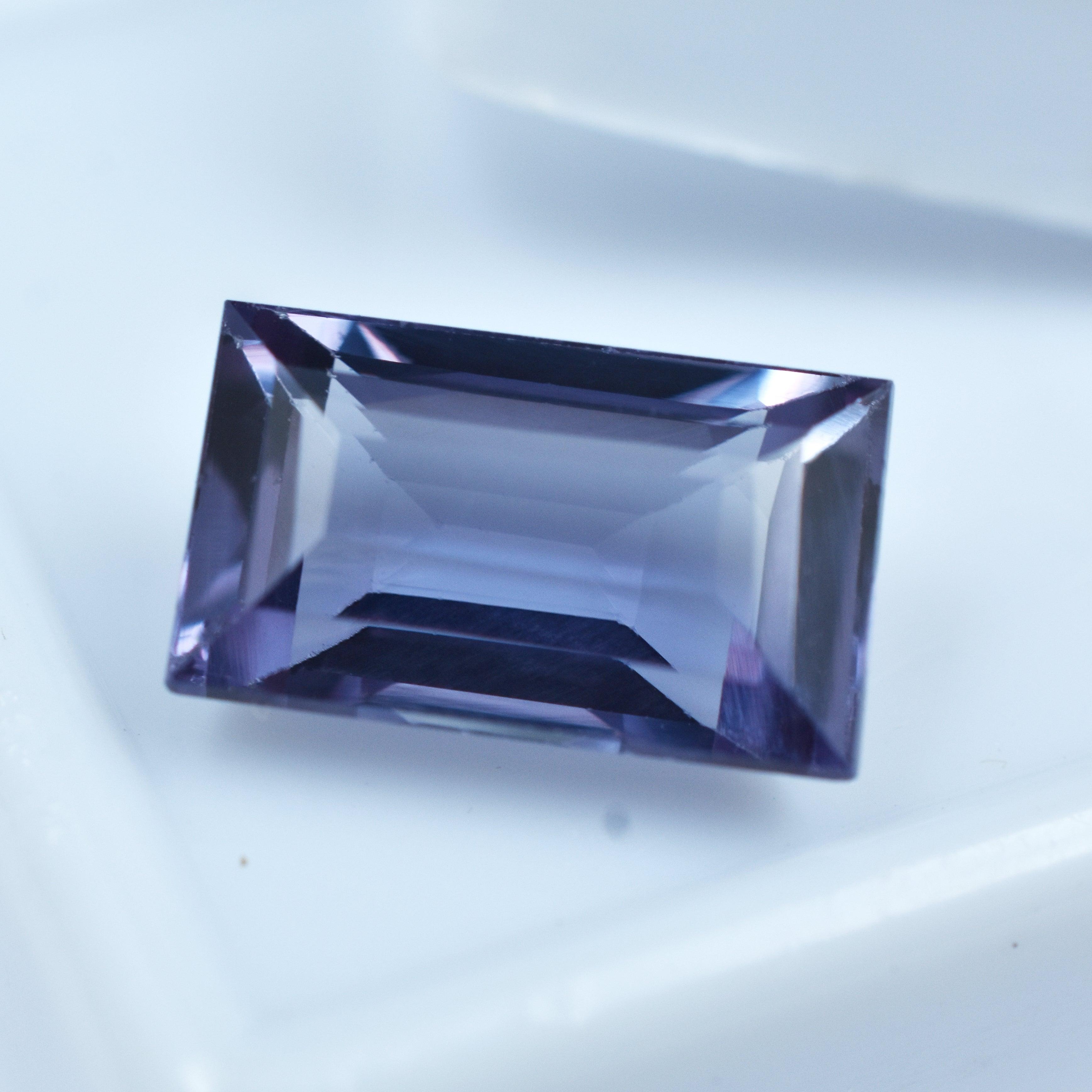 Natural Color Changing Alexandrite 5.60 Carat Emerald Shape Certified Loose Gemstone Jewelry Making Alexandrite Gemstone