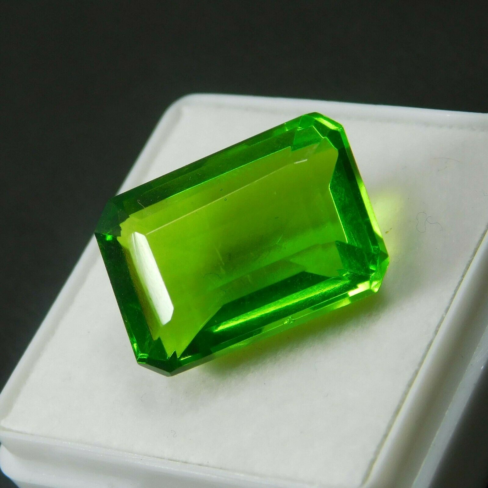 Natural A++ Green Emerald Cut Pretty 10.23 Ct Peridot CERTIFIED Loose Gemstone