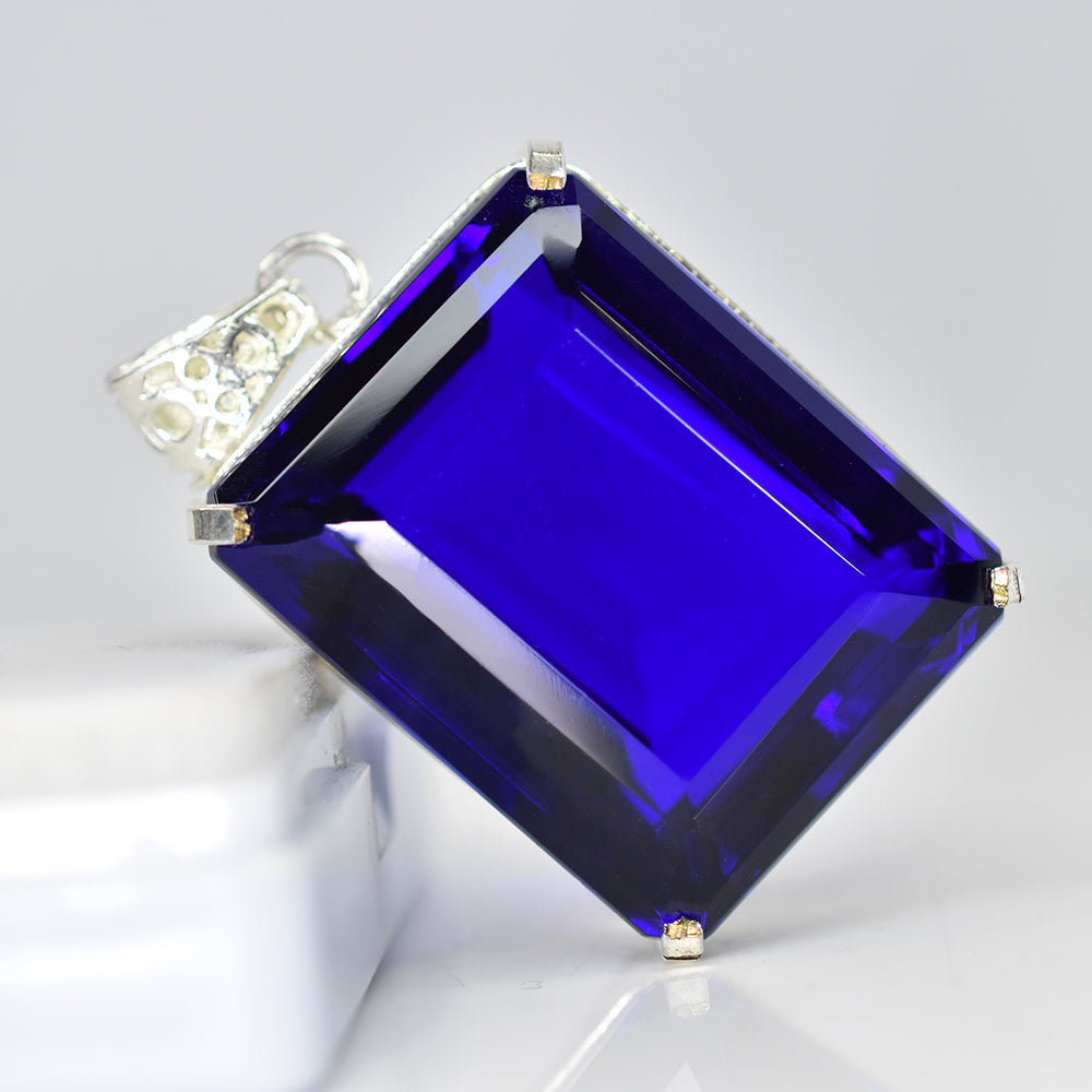 sapphire pendant for women
