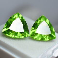 Rare Peridot Green CERTIFIED 16.00 Ct Natural Trillion Cut Loose Gemstone Pair