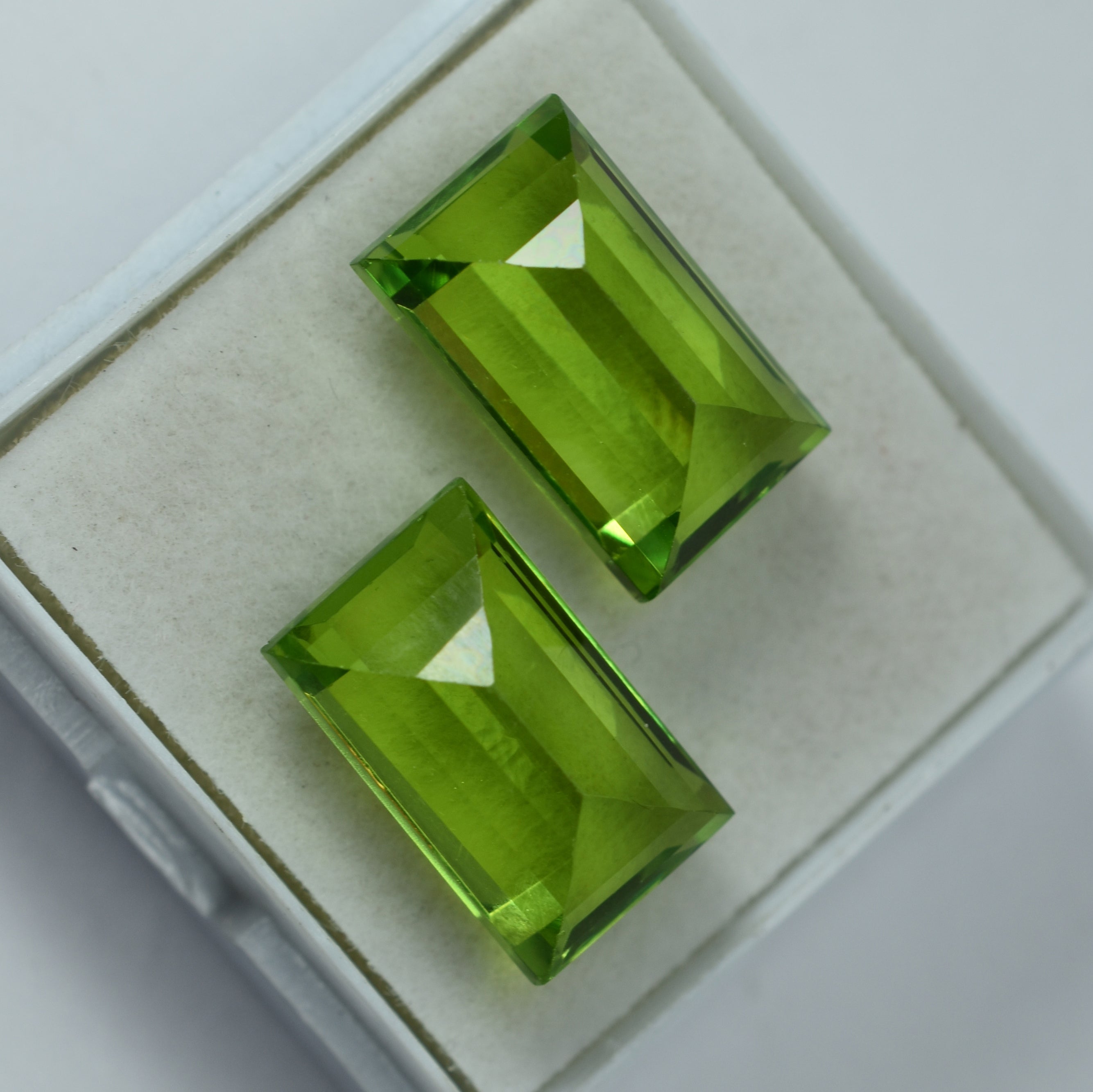 Natural Emerald Cut 16.08 Ct Rare Green Peridot Loose Gemstone Pair CERTIFIED