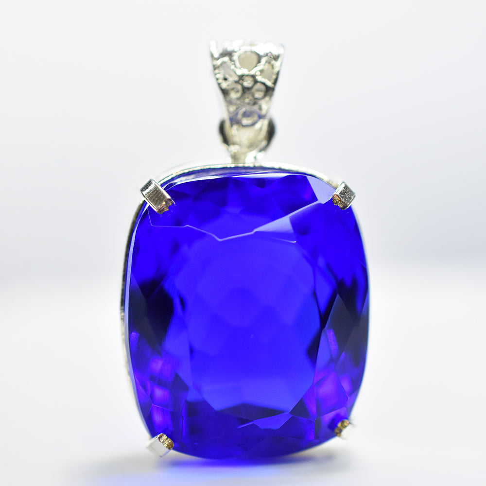 105.60 Ct Natural Brazilian Cushion Cut Tanzanite Pendant 925 Silver Gemstone