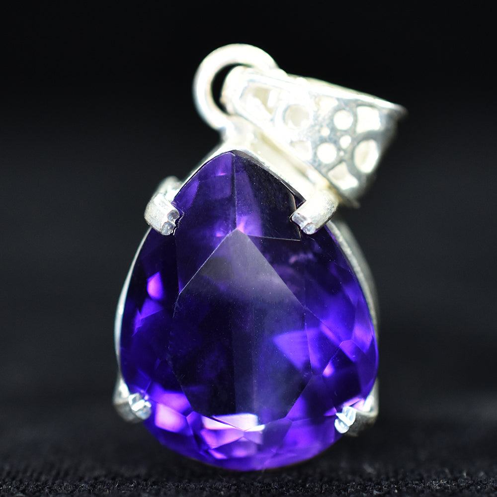 natural tourmaline pendant online