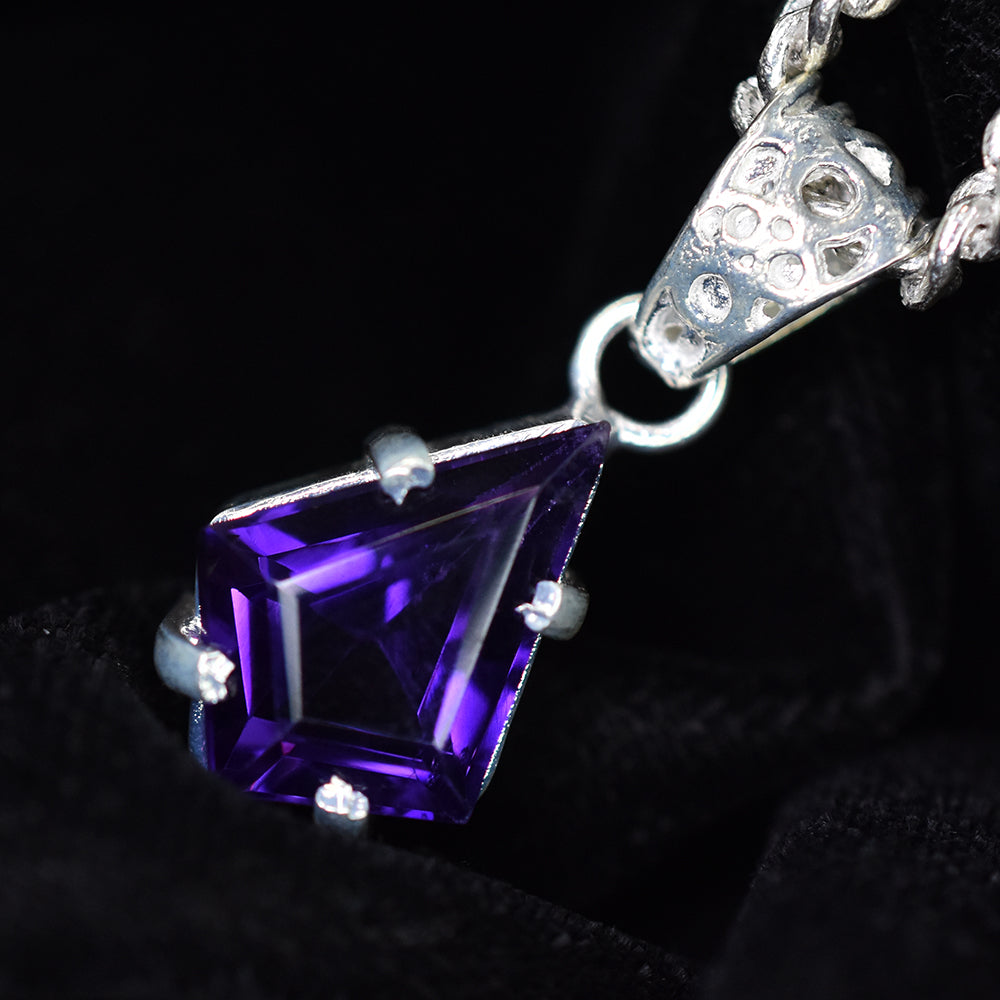 sterling silver sapphire pendant