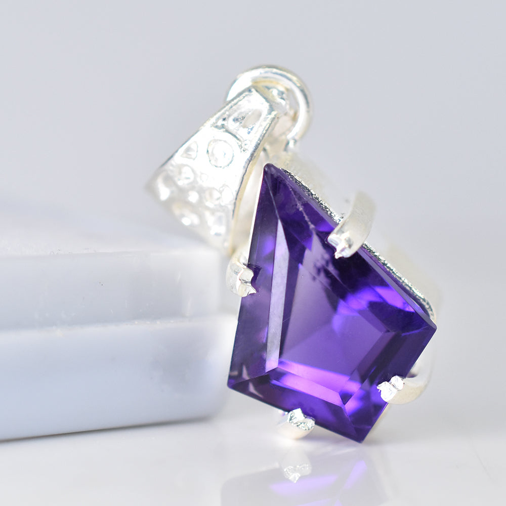handmade sapphire pendant