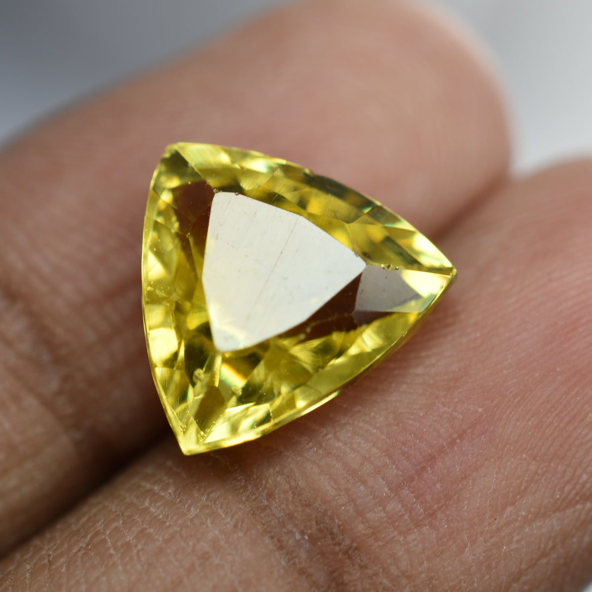 Sapphire Loose Gemstone Yellow  8.12 Carat Natural CERTIFIED Trillion Shape