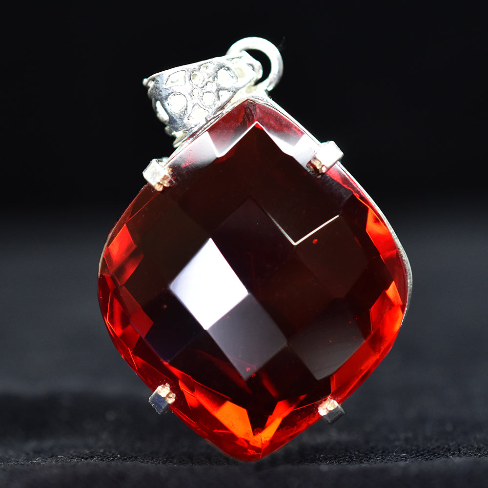 silver topaz pendant India