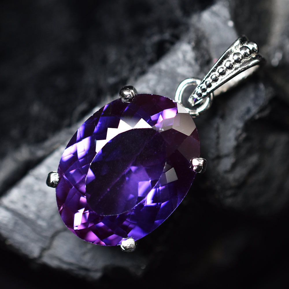 29.70 Ct Natural Color Change CERTIFIED Alex 925 Sterling Silver Oval Pendant