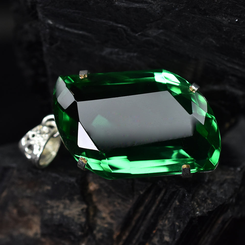Colombian Green Emerald 105Ct Lab Created 925 Sterling Silver Fancy Gems Pendant
