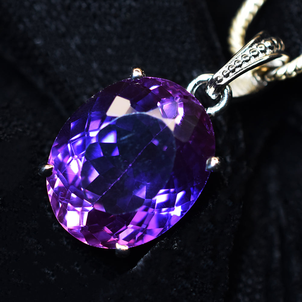 sapphire necklace pendant