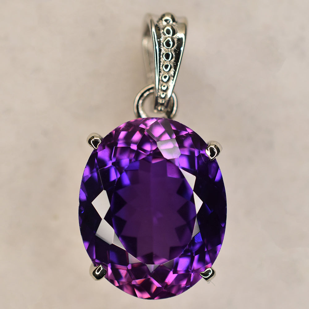 silver sapphire pendant India