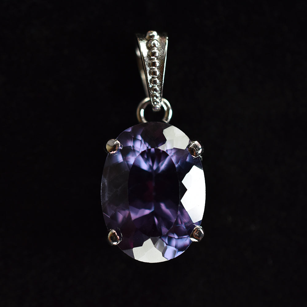 925 Sterling Silver CERTIFIED 25.80 Ct Natural Alex Color Change Oval Pendant