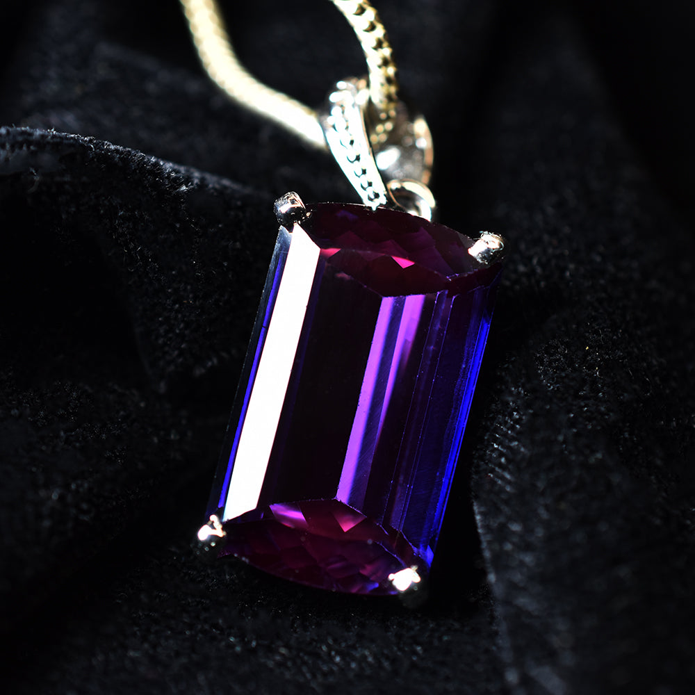 silver sapphire pendant India