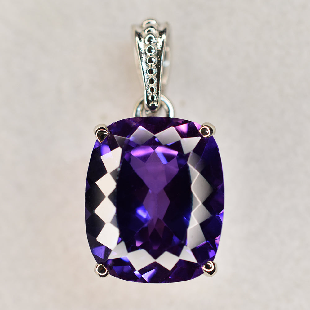 A+ 925 Sterling Silver Natural Cushion Pendant Purple Tanzanite 26 Ct CERTIFIED