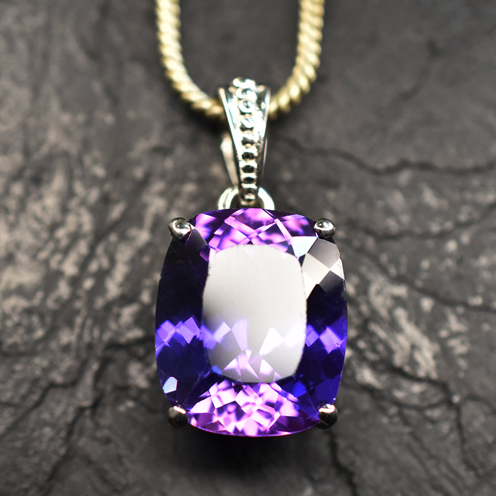 A+ 925 Sterling Silver Natural Cushion Pendant Purple Tanzanite 26 Ct CERTIFIED