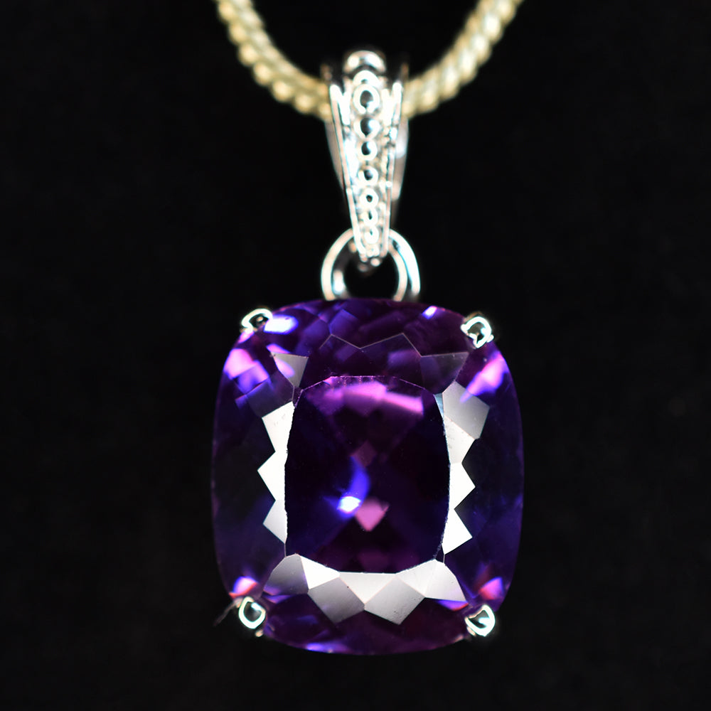 silver sapphire pendant India