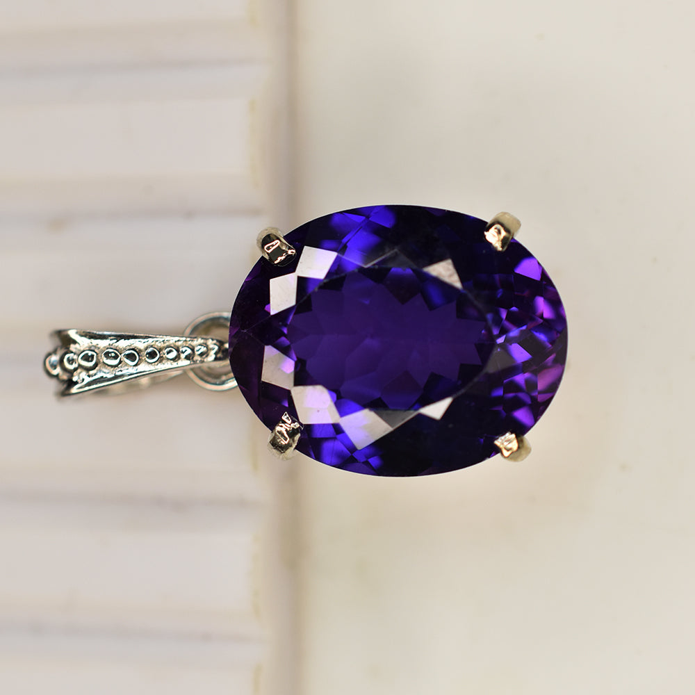 natural sapphire pendant online
