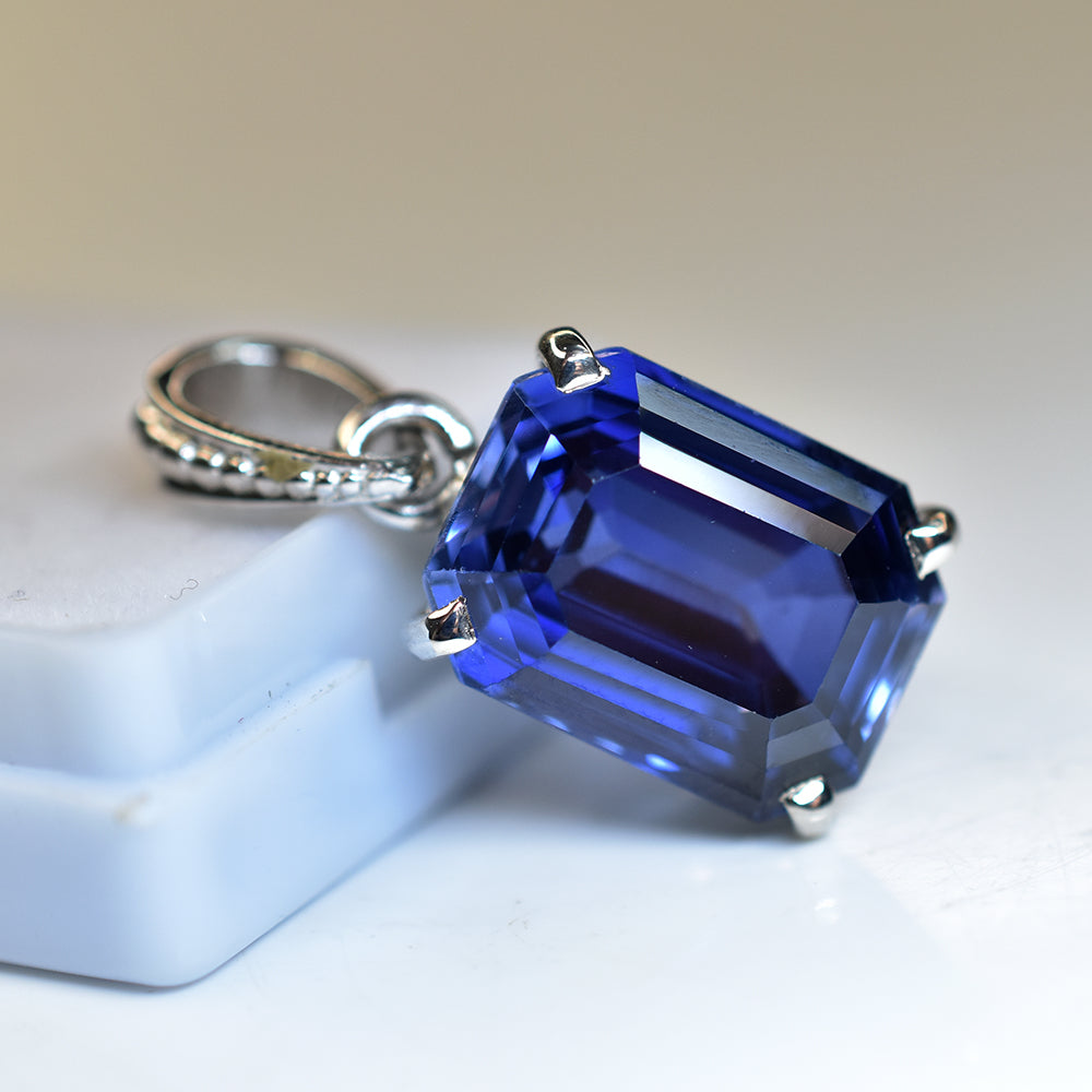 sapphire pendant for women