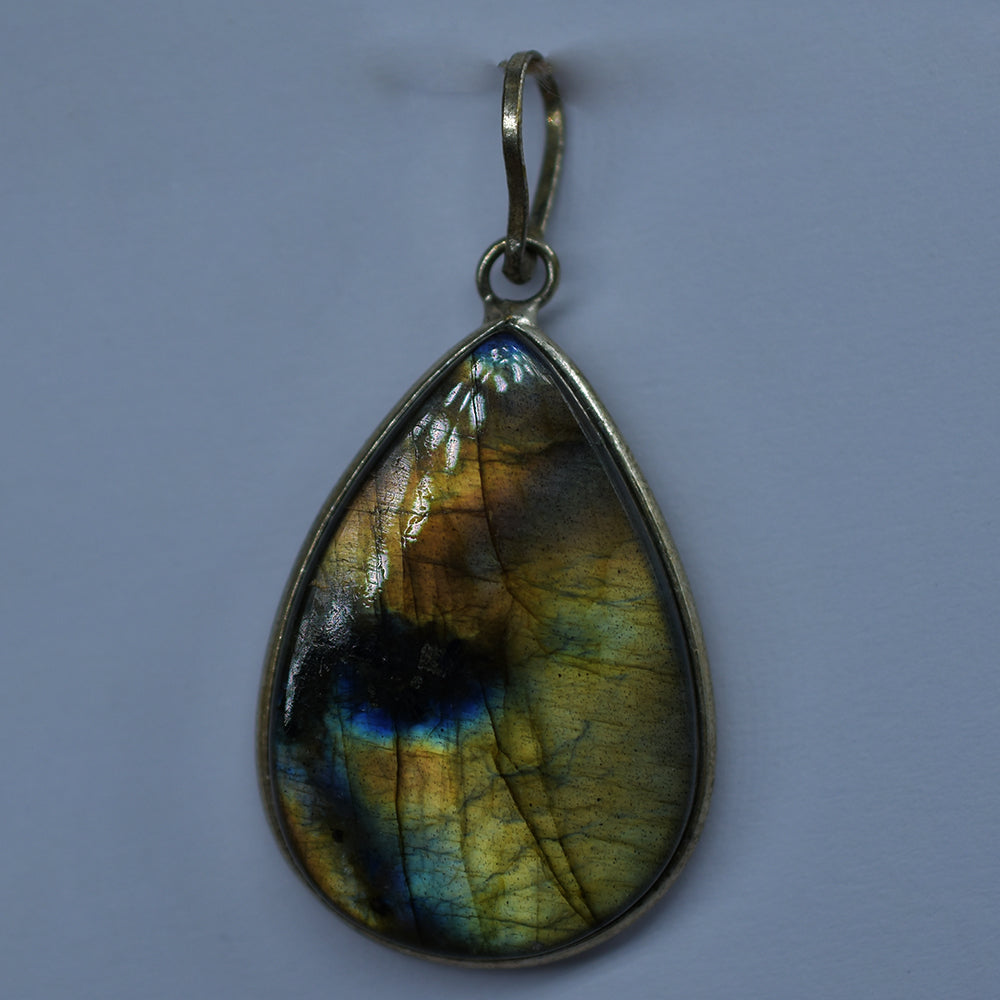labradorite pendant for women