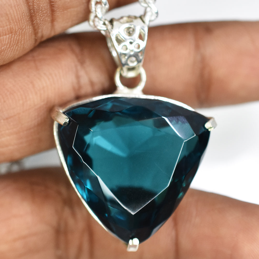 sapphire pendant for women