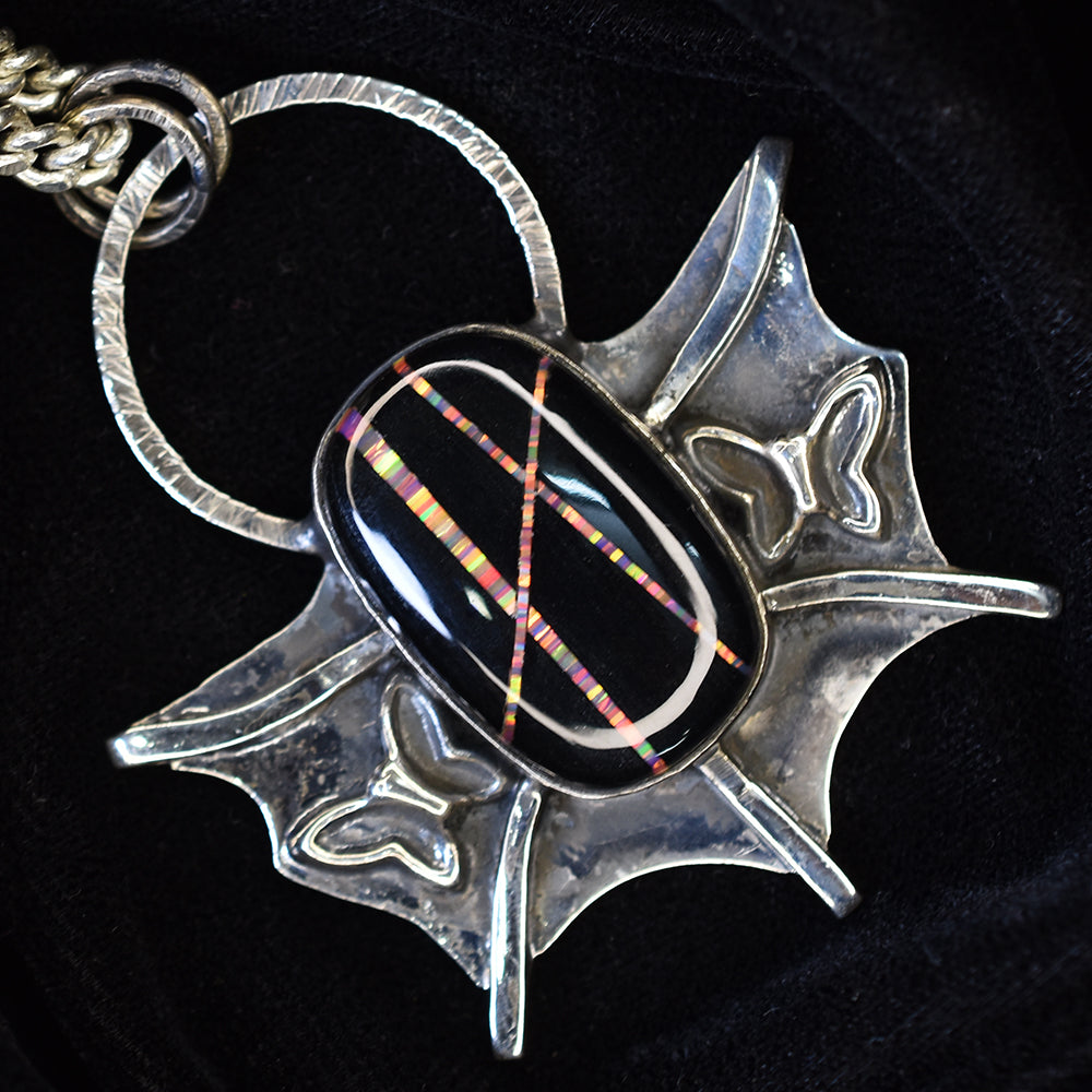 silver opal pendant India
