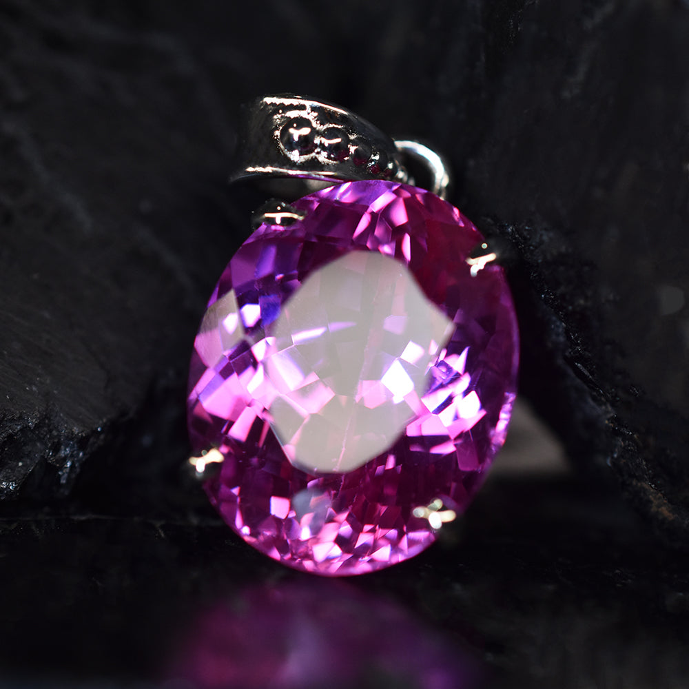 silver sapphire pendant India