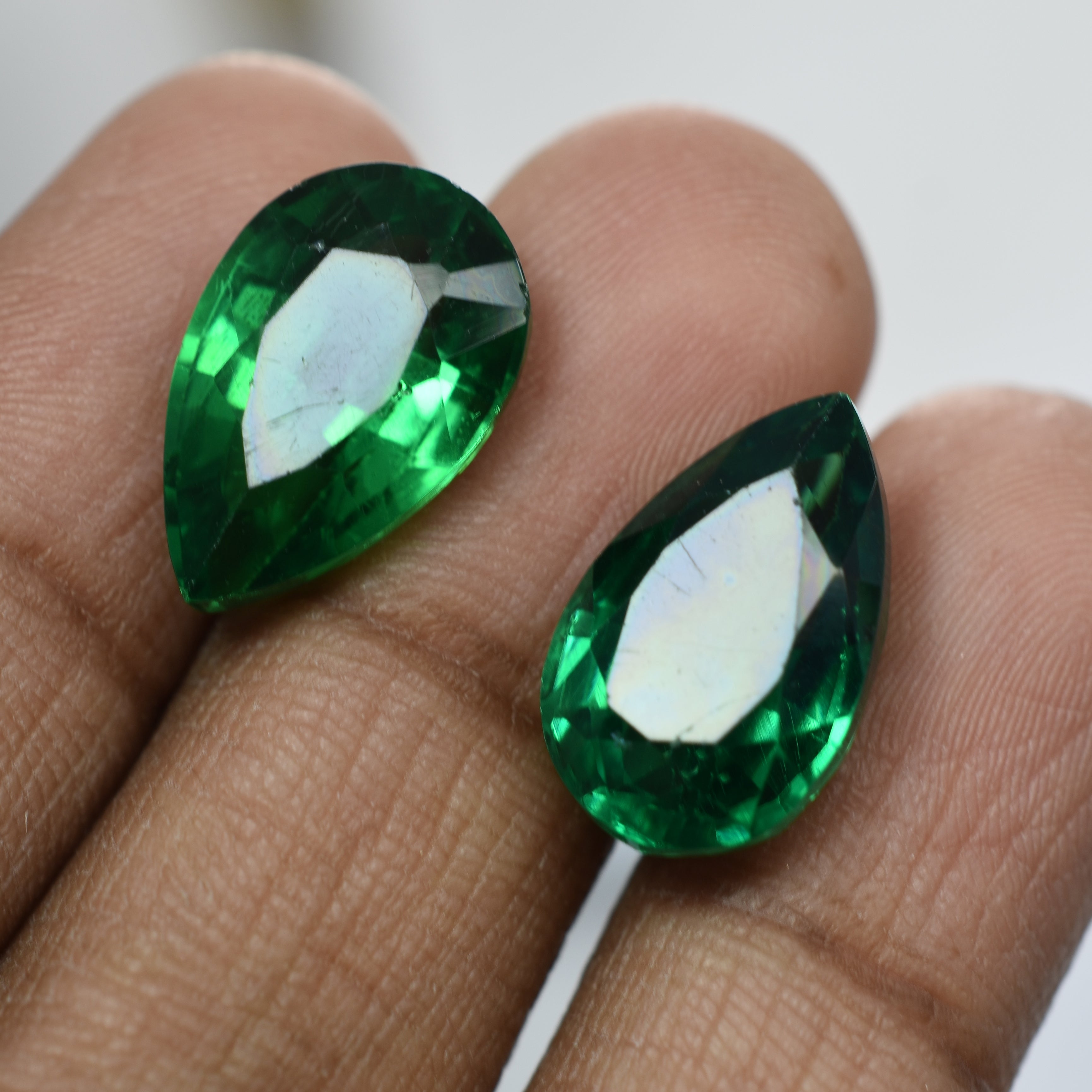 20.67 Ct Natural CERTIFIED Garnet Tsavorite Green Pear Cut Loose Gemstone Pair