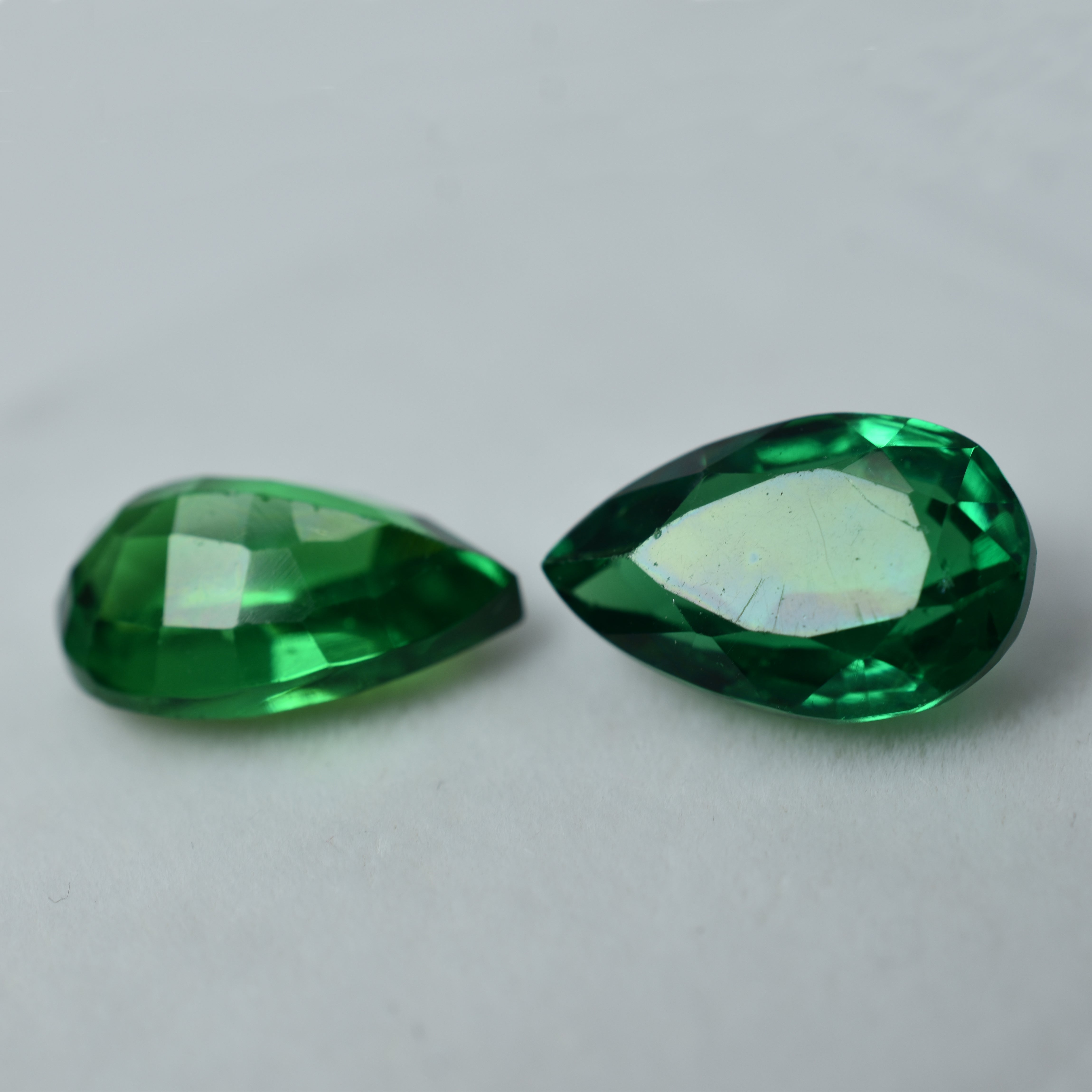 20.67 Ct Natural CERTIFIED Garnet Tsavorite Green Pear Cut Loose Gemstone Pair