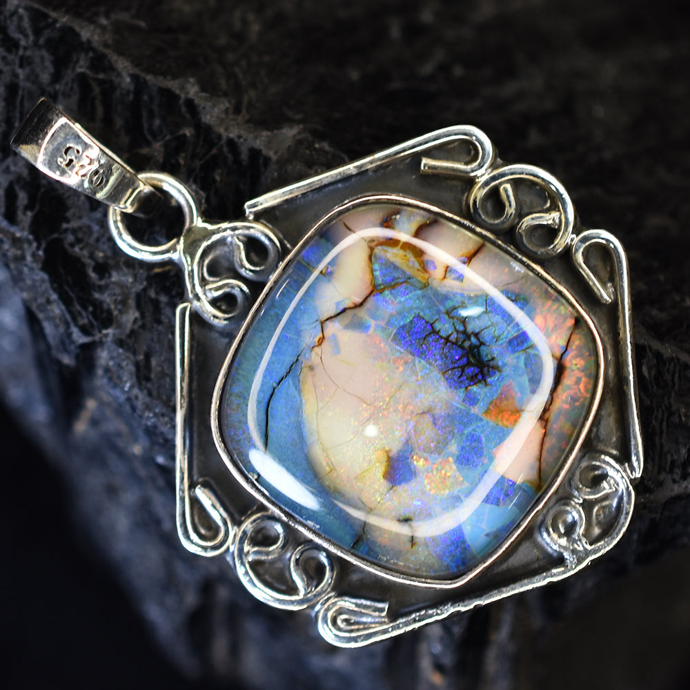 silver opal pendant India