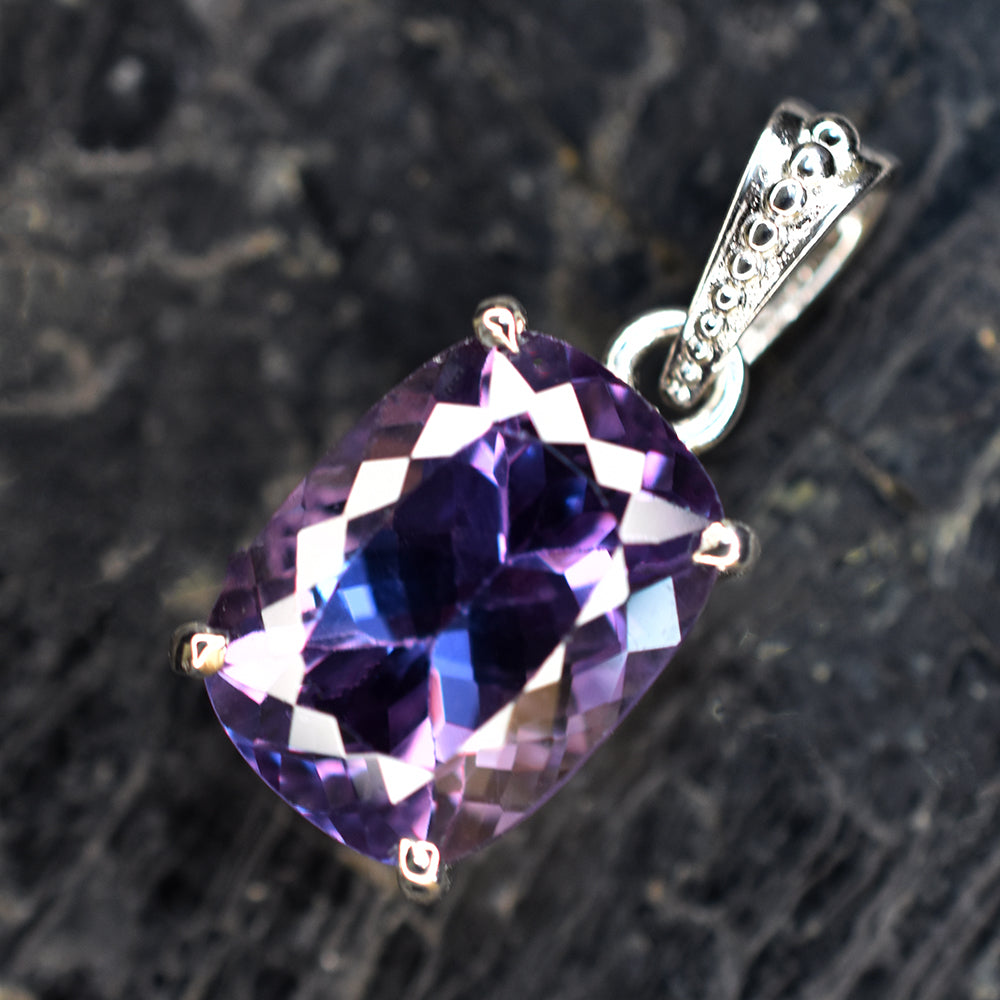 natural alexandrite pendant
