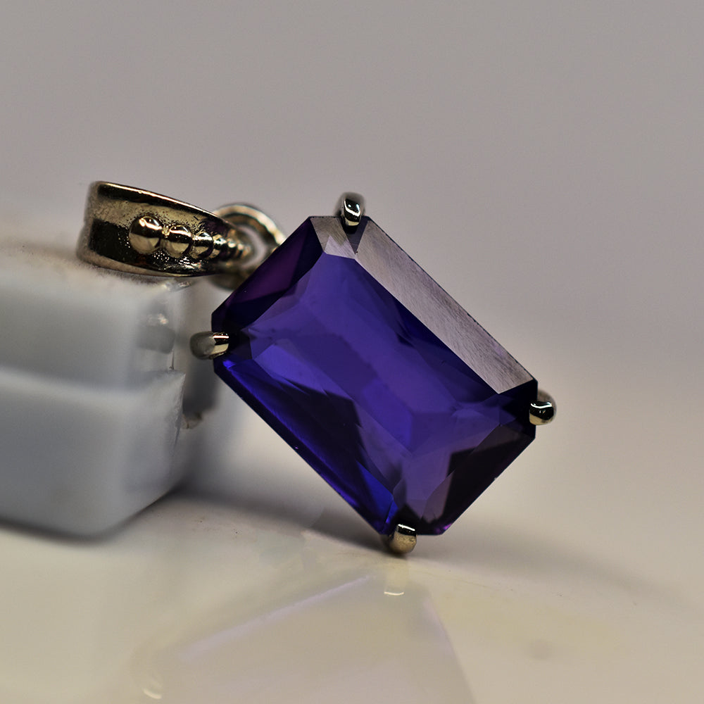 natural tanzanite pendant online