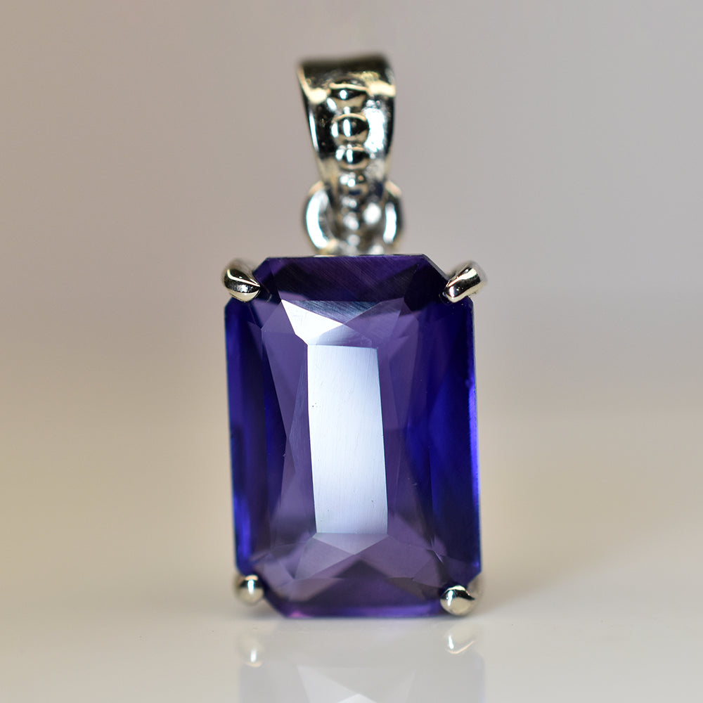 sterling silver tanzanite pendant
