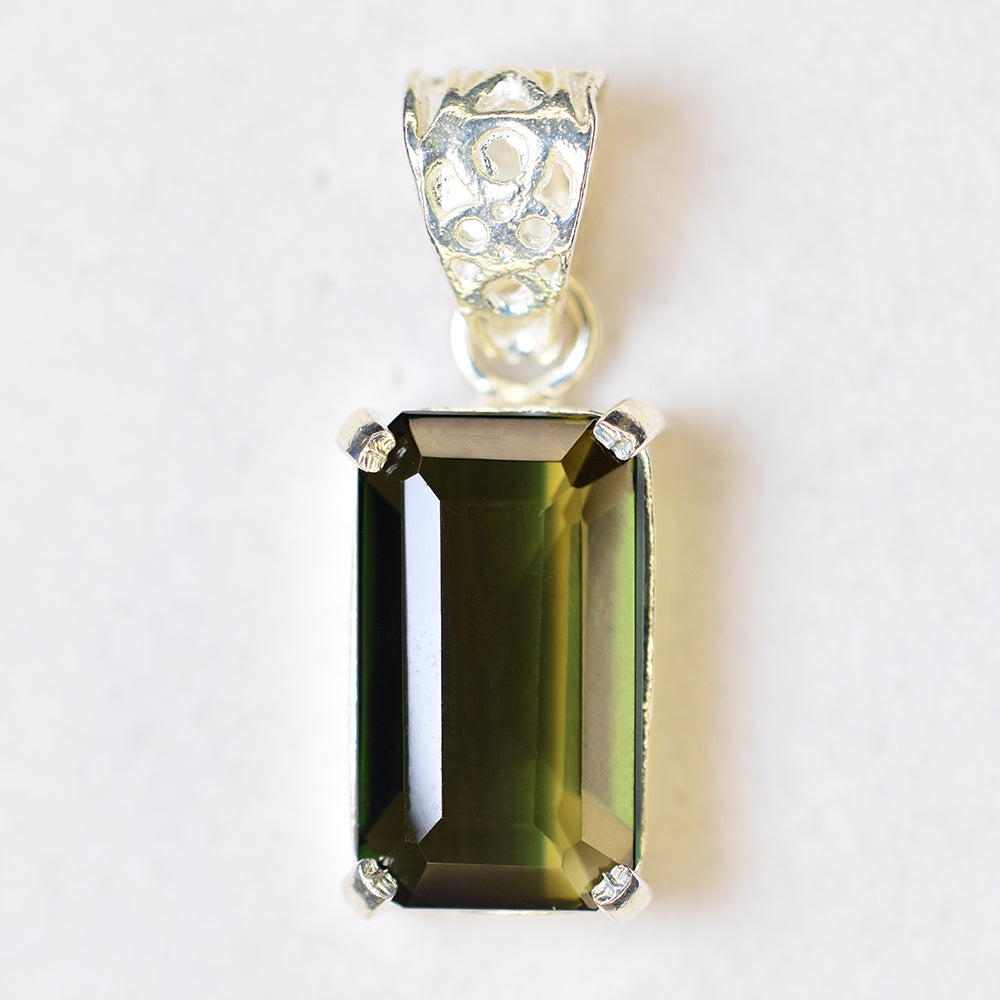 925 Sterling Silver CERTIFIED 24 Ct Natural Green Tourmaline Emerald Pendant