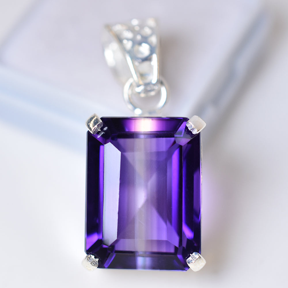 NATURAL Purple Amethyst 31 Ct CERTIFIED Emerald 925 Sterling Silver Gems Pendant