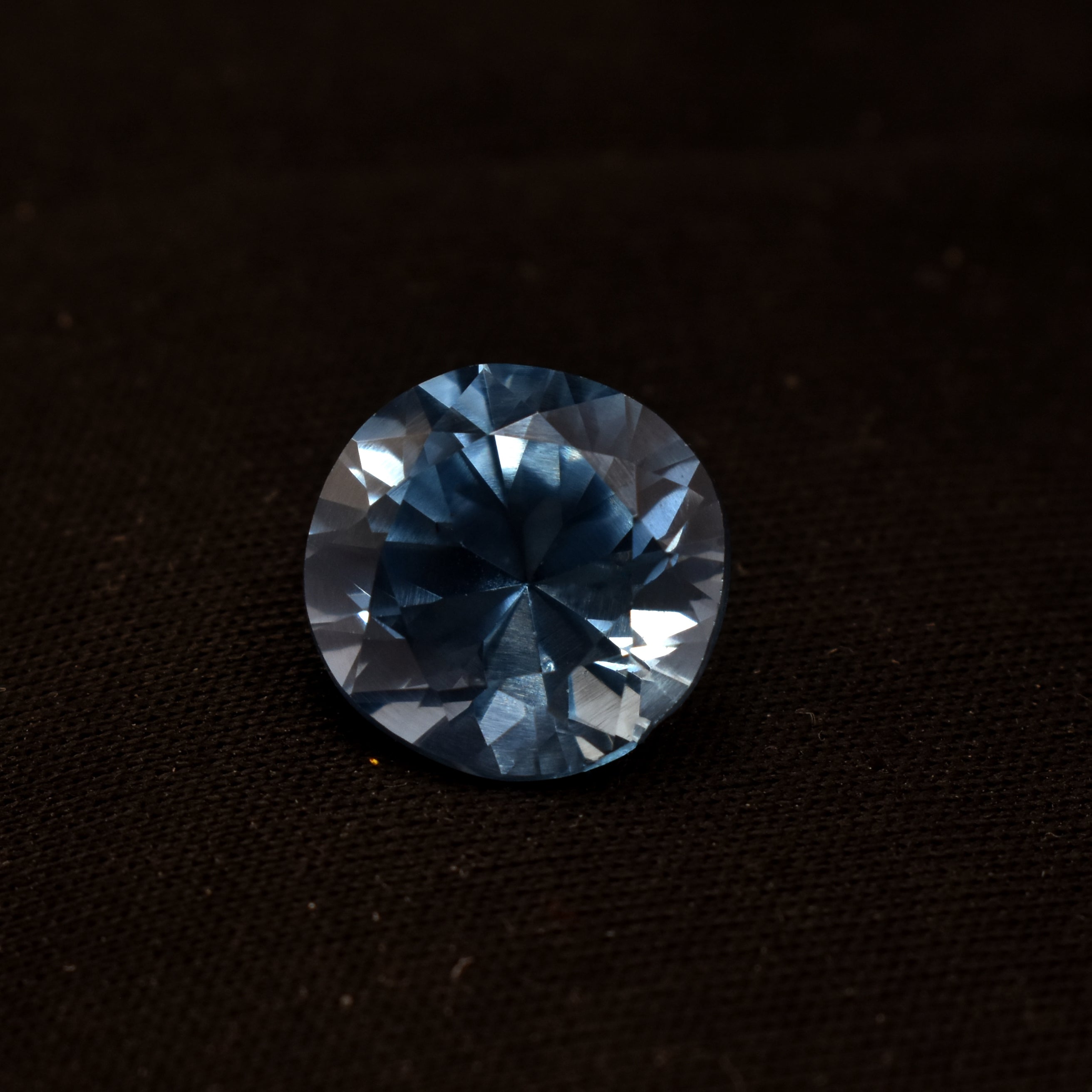 CERTIFIED Loose Gemstone Natural Blue Sapphire Brilliant 6.15 Ct Rare Round Cut.