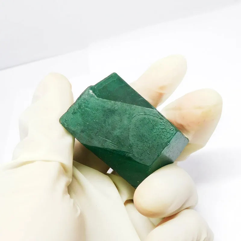 Uncut Colombian Emerald 331.10 Ct raw emerald crystal