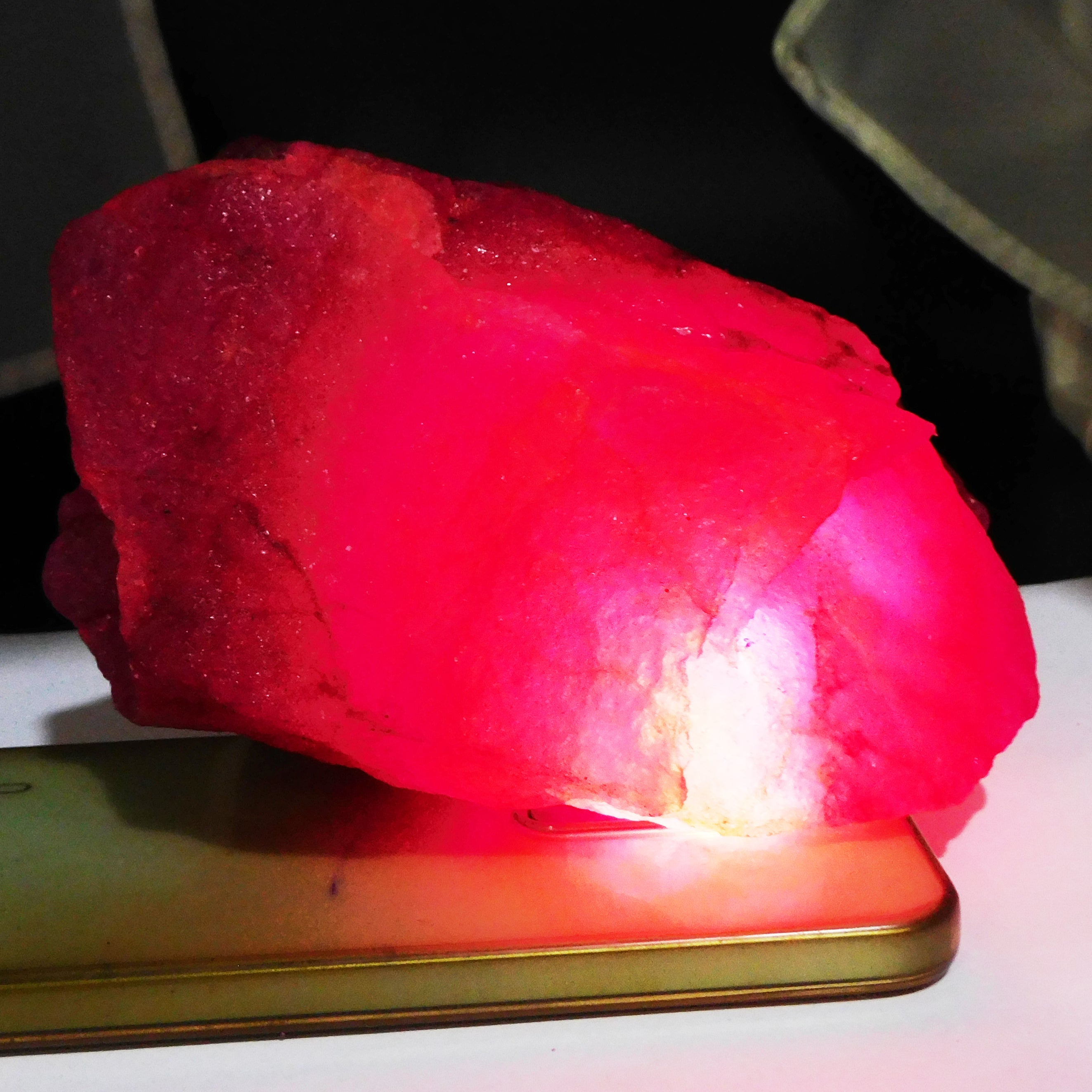 999 Carat Best Quality Large Authentic Natural Raw Red Ruby Rough mineral Burma's original stone mineral Best Quality On sale