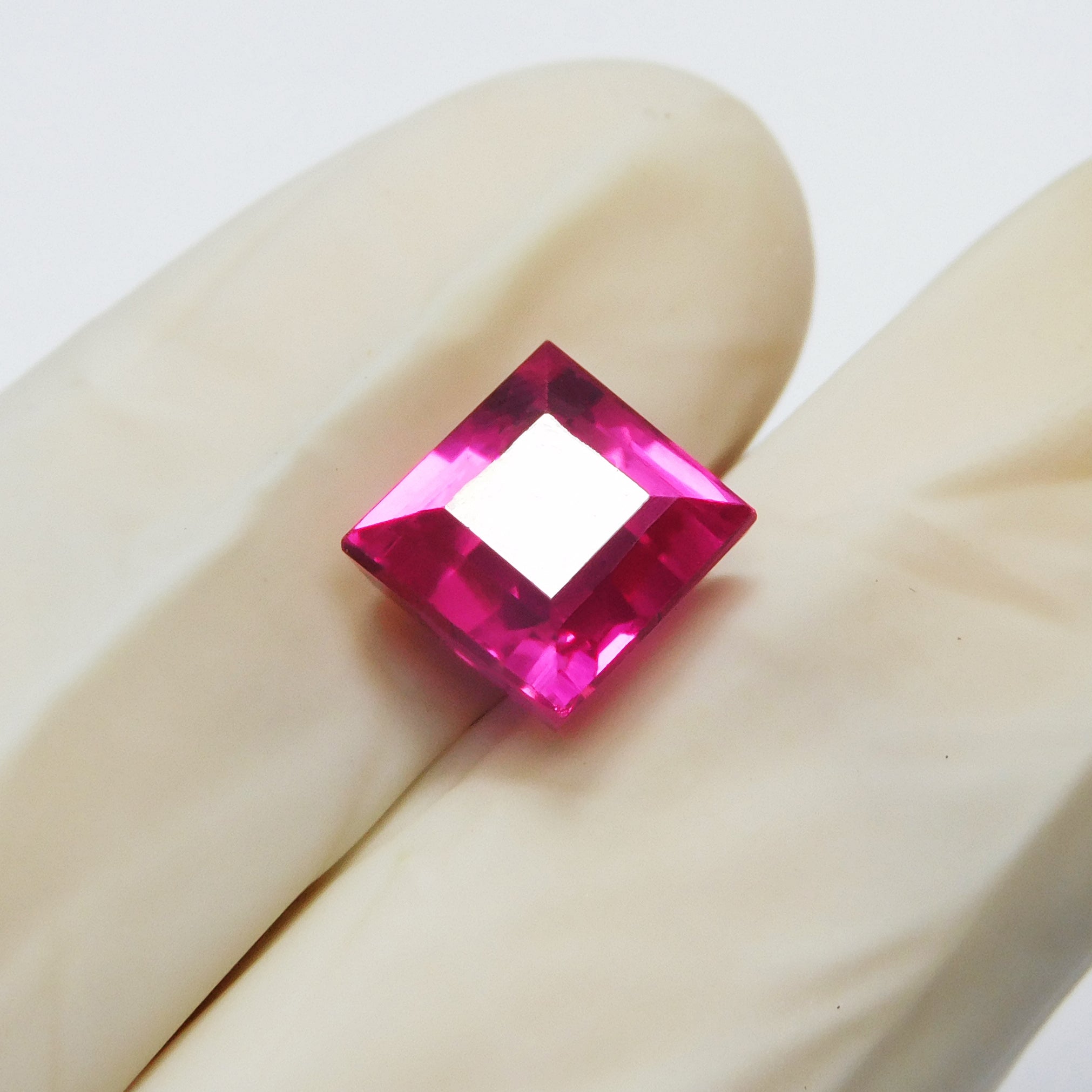 Jwelery Making Square Cut Natural Pink Ruby 4.85 Carat Loose Gemstone Certified