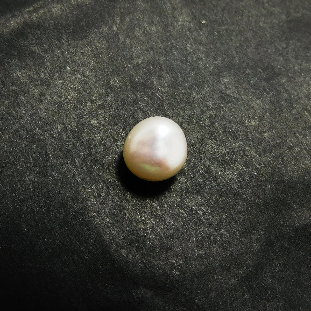 Amazing Pearl For Earrings 3.80 Carat Round Cut Natural Akoya White Pearl Form Indonesia | Grab For It | Excellent Offer