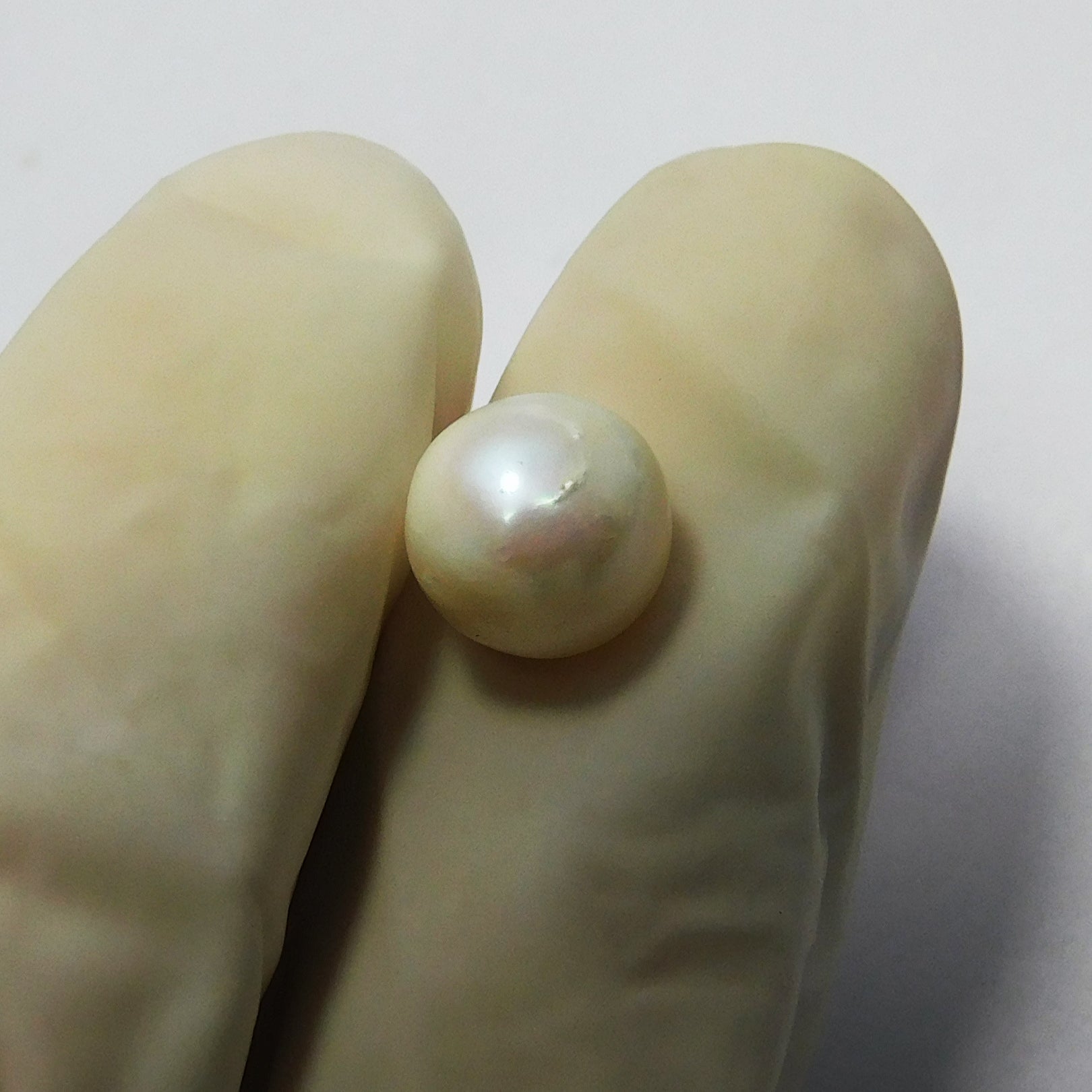 Amazing Pearl For Earrings 3.80 Carat Round Cut Natural Akoya White Pearl Form Indonesia | Grab For It | Excellent Offer