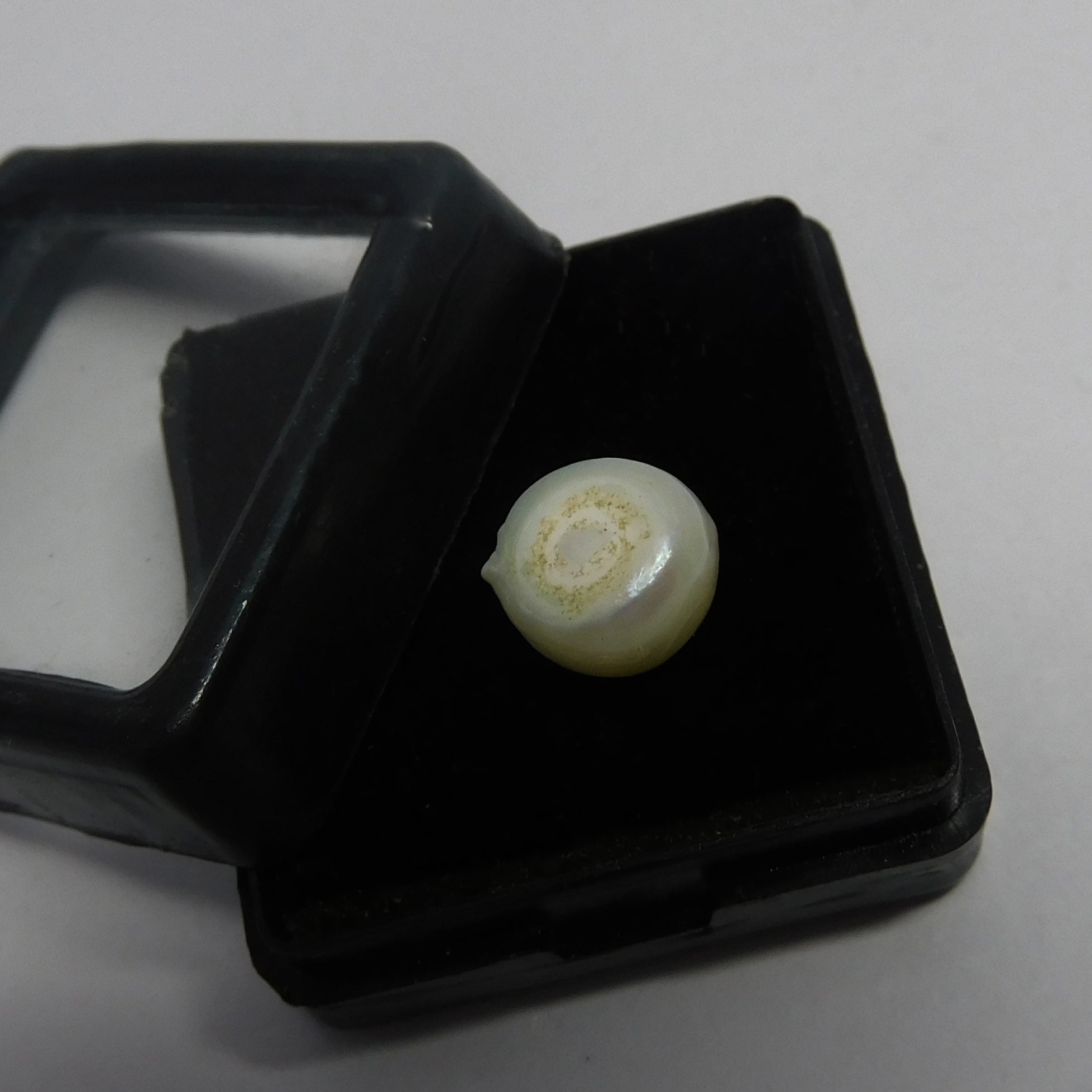 Round Cut Natural White Color Pearl 3.85 Carat Certified Loose Gemstone , Akoya Pearl SEA Pearl, Mabe Pearl