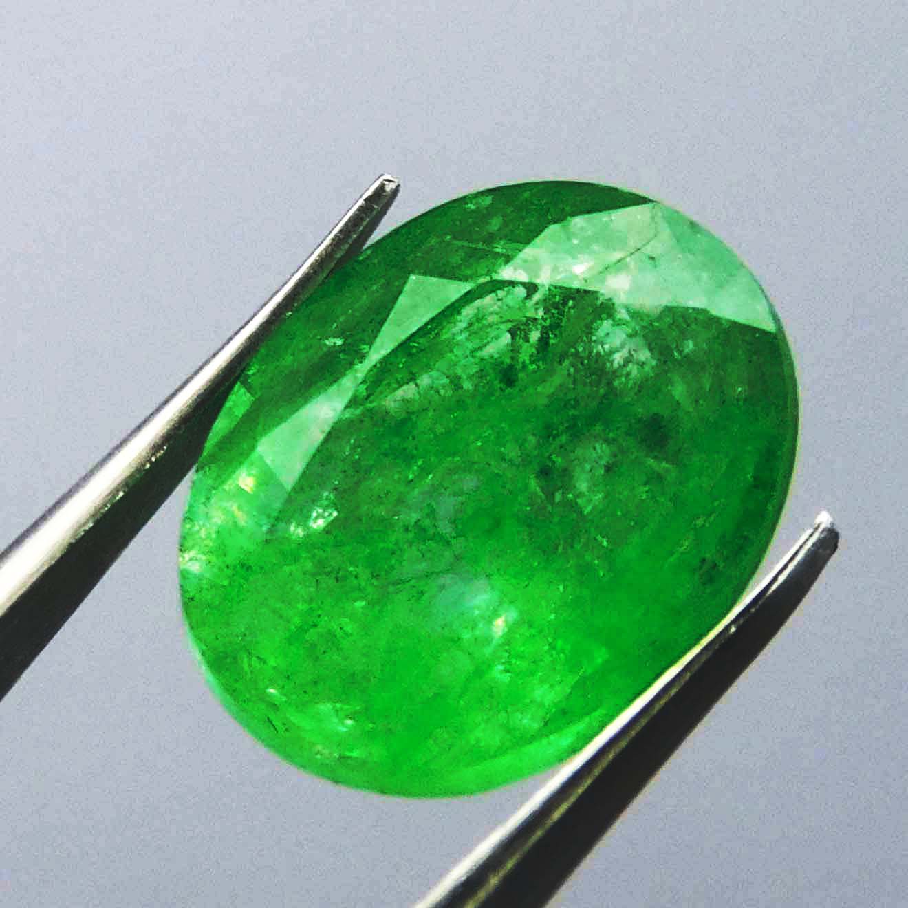 Fine Oval Cut CERTIFIED 7.21 Ct Natural Emerald Colombian Green Loose Gemstone