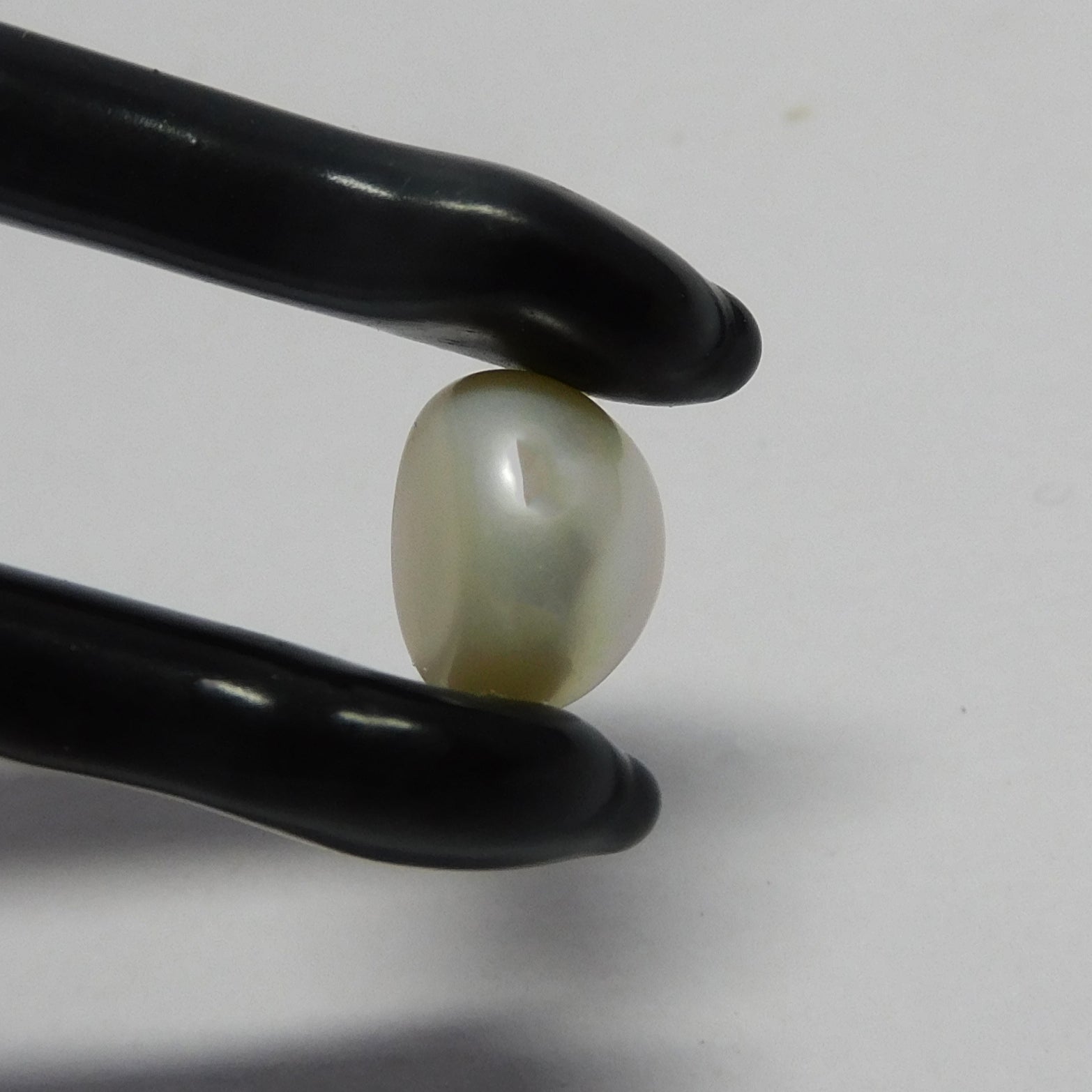 Natural Sea Pearl CERTIFIED Loose Gem 3.80 Carat White Mabe Excellent Fancy Cut