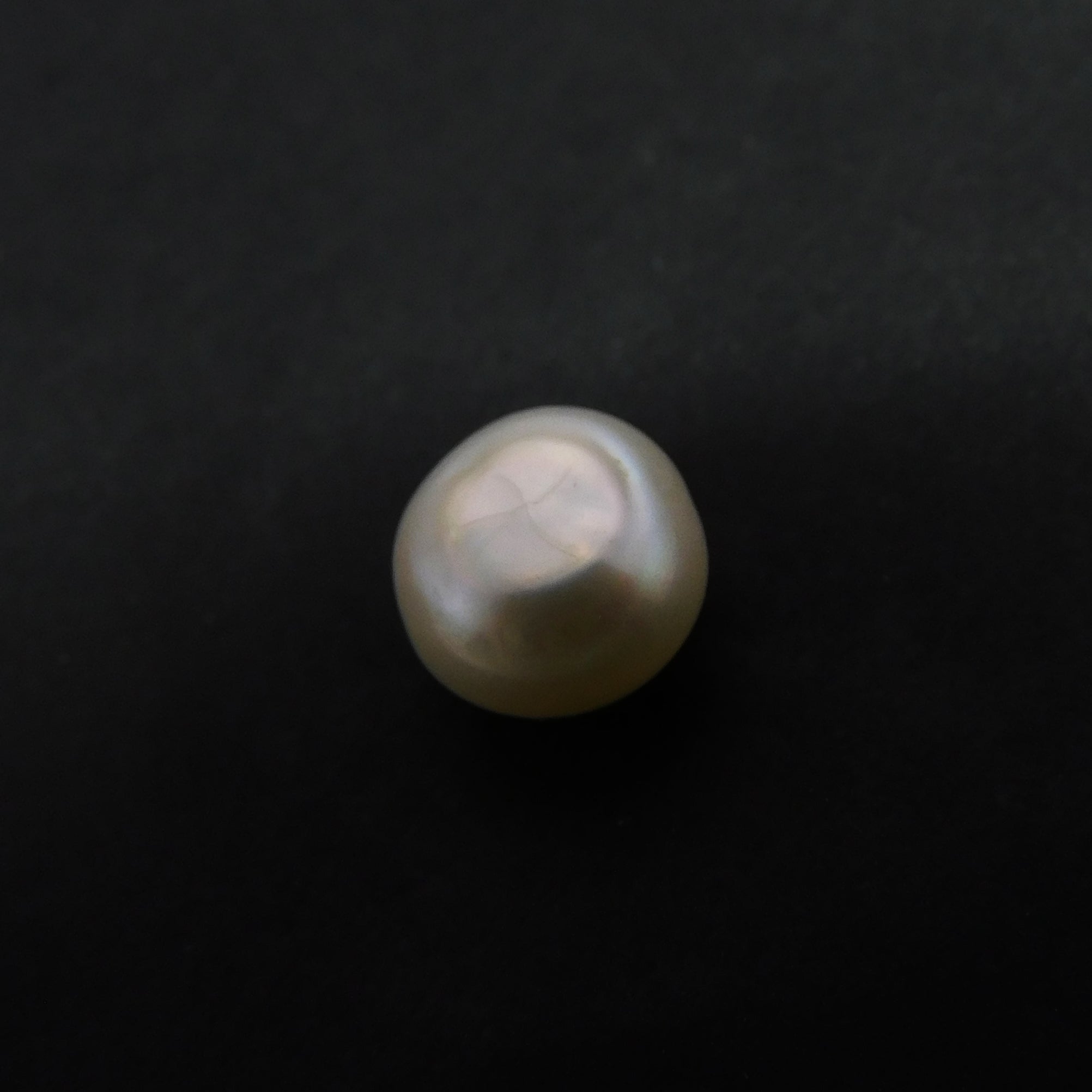 Jwelery Making Gem | Free Delivery Free Gift | 2.45 Carat Natural SEA White Color Pearl Loose Gemstone , Best Offer