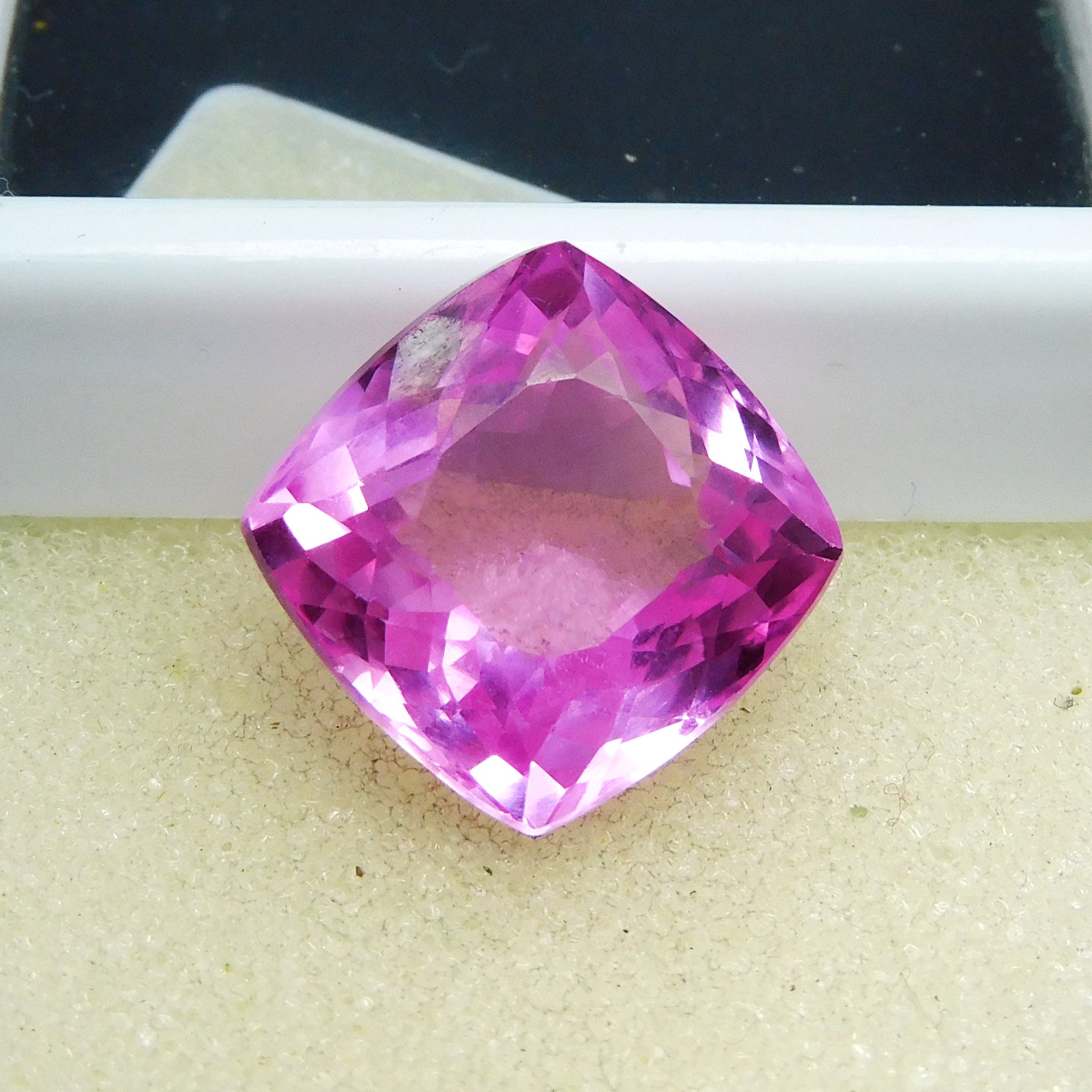 Sri Lanka Sapphire Square Cushion Cut 17.20 Carat Natural Pink Sapphire Loose Gemstone Certified