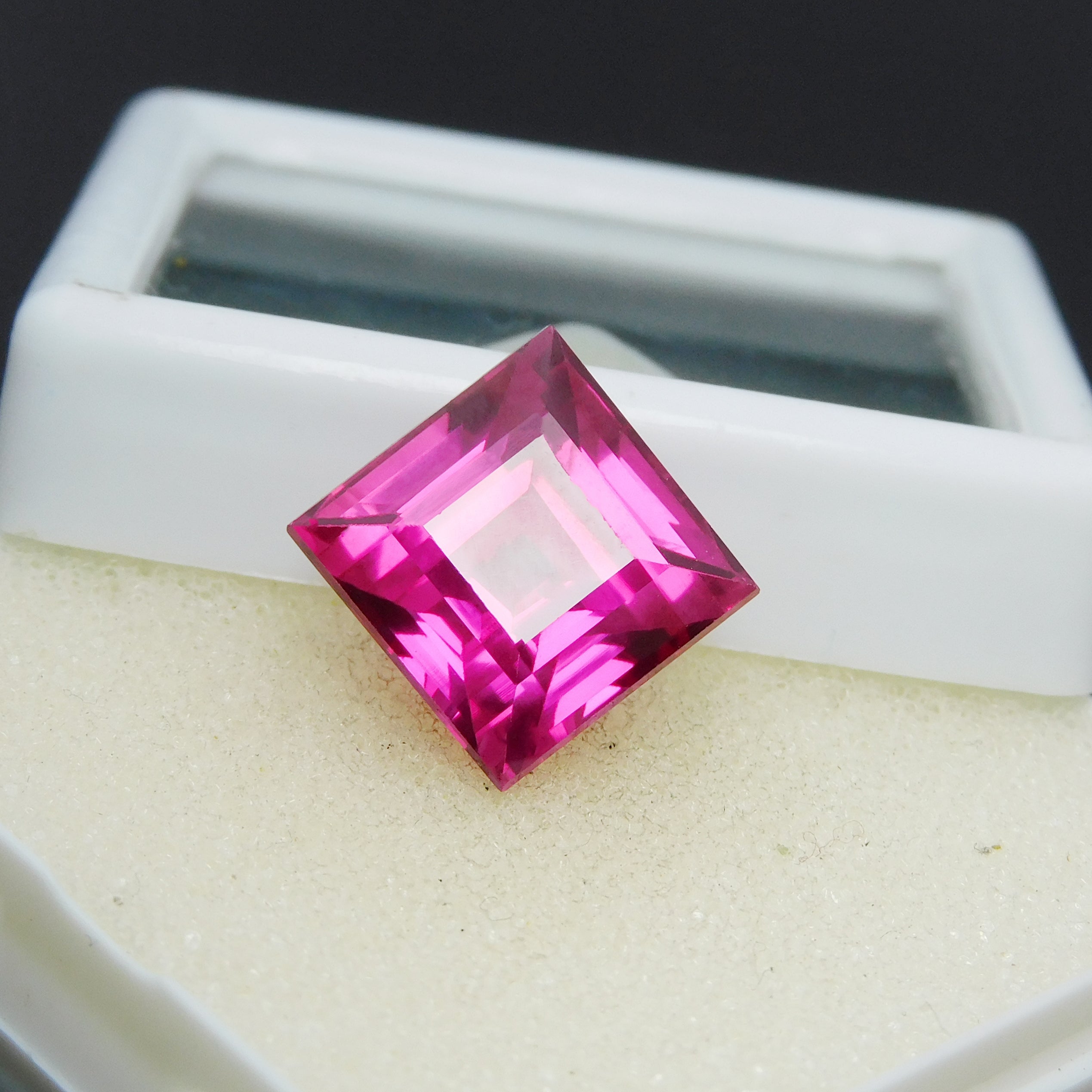 14.50 Carat Square Cut Natural Pink Ruby Certified Loose Gemstone Best For Engagements Rings