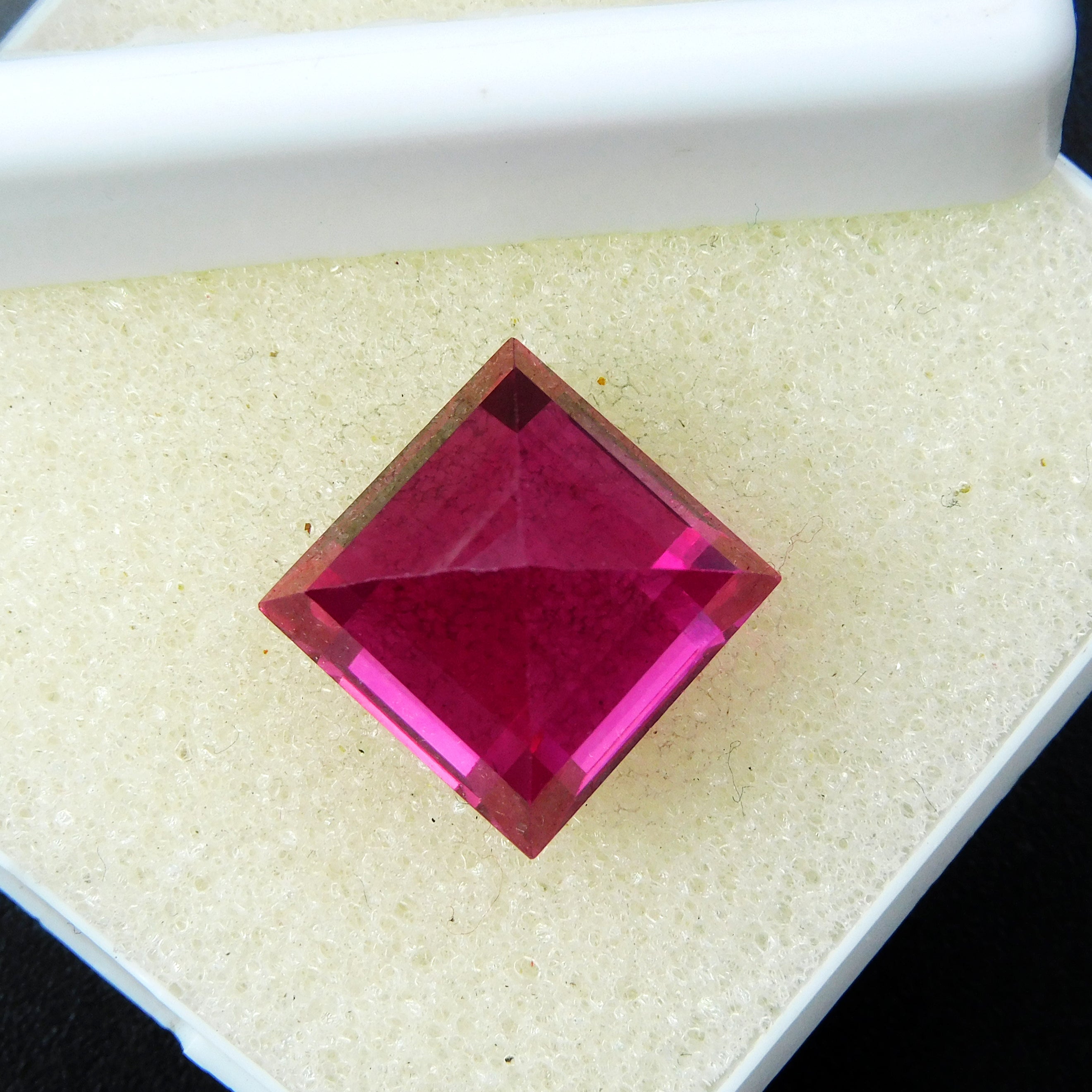 14.50 Carat Square Cut Natural Pink Ruby Certified Loose Gemstone Best For Engagements Rings