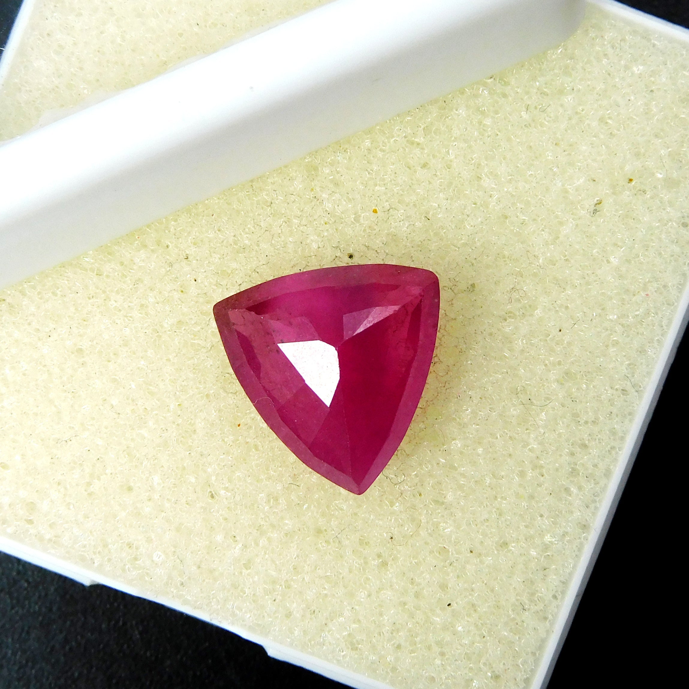 Stunning Natural Pink Ruby 6.90 Carat Trillion Cut Ring Making Loose Gemstone CERTIFIED